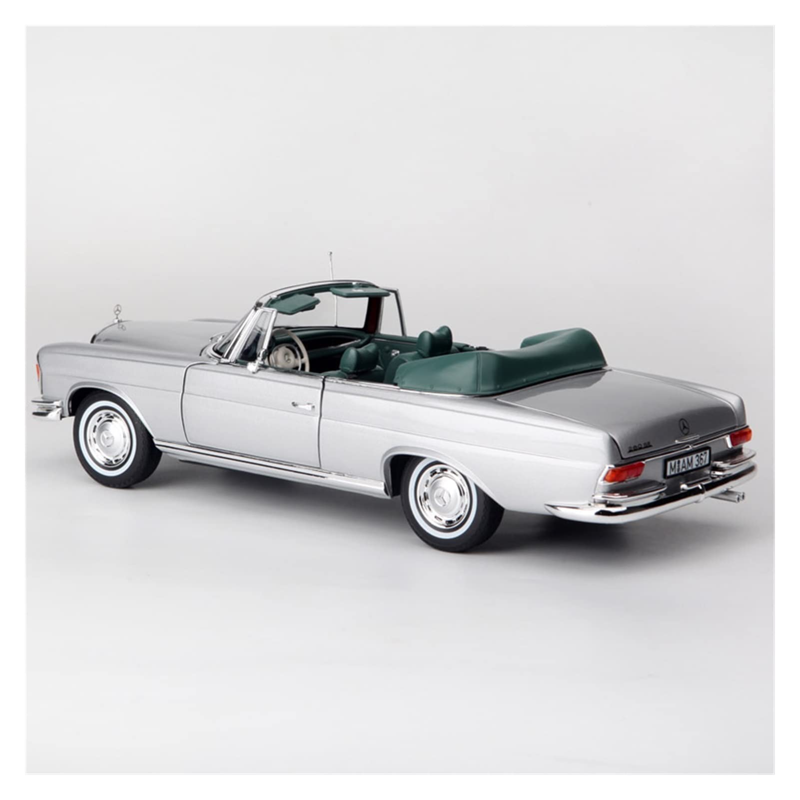 Amazon.co.jp: ミニカー スケールモデルカー 1:18メルセデスベンツ280